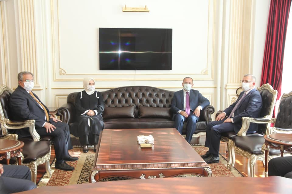 Türkiye Büyük Millet Meclisi (TBMM) Anayasa Komisyonu Başkanı ve AK