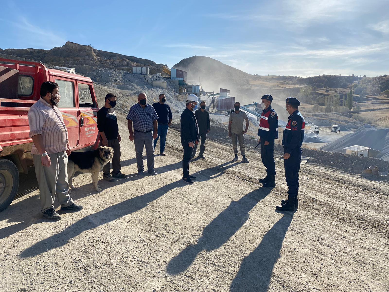 Kovid-19 salgınına karşı, Yozgat Valisi Ziya Polat Başkanlığında toplanan İl