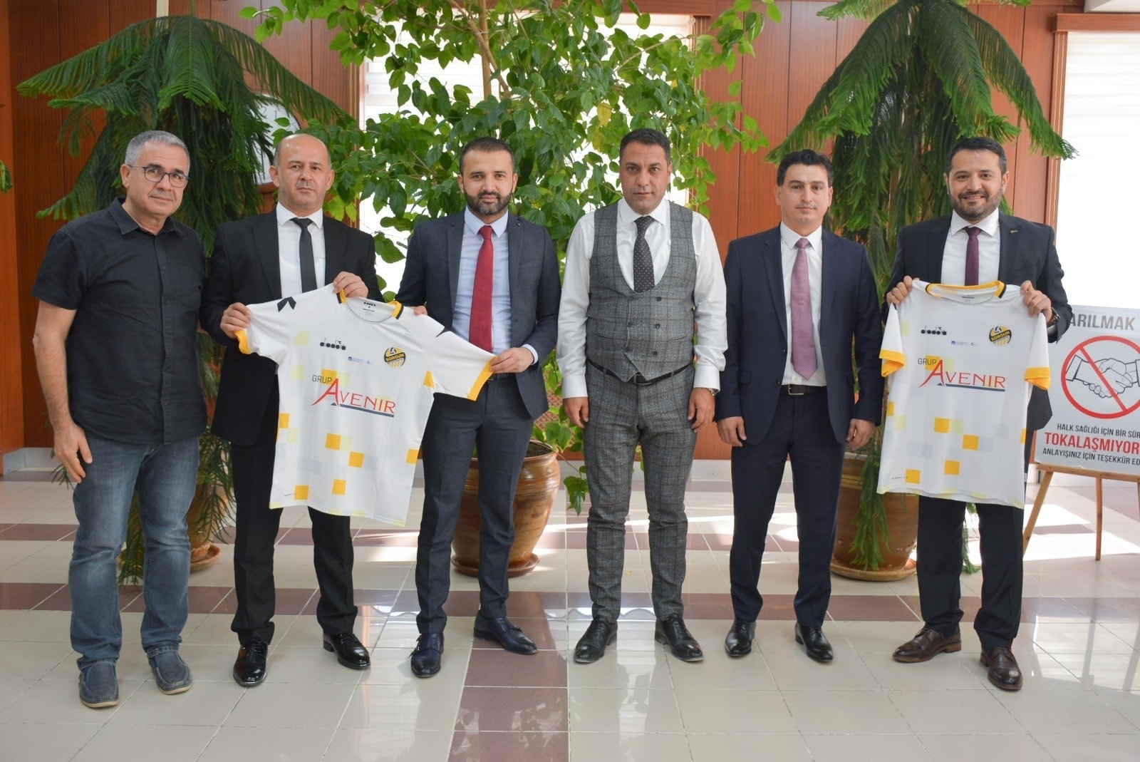 Grup Avenir, AXA Sigorta Efeler Ligi takımlarından Sorgun Belediyespor’a forma