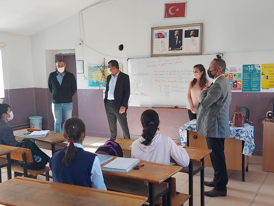 Sarıkaya İlçe Milli Eğitim Müdürü Cüneyt Yoldaş Tepedoğan İlköğretim okulunu