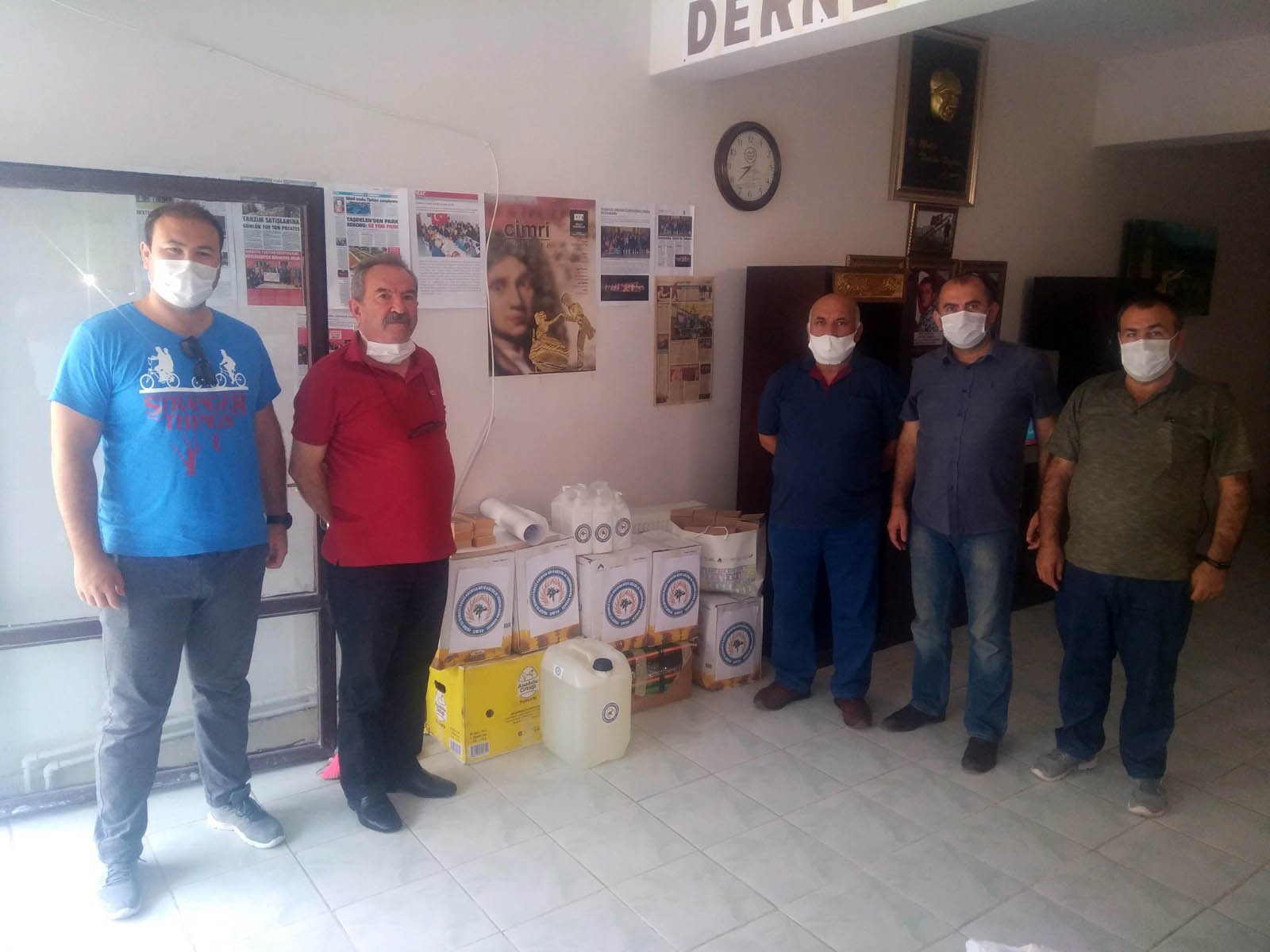 Merkezi Ankara’da bulunan Kuzayca Köyü Kültür ve Yardımlaşma Derneği üyeleri,