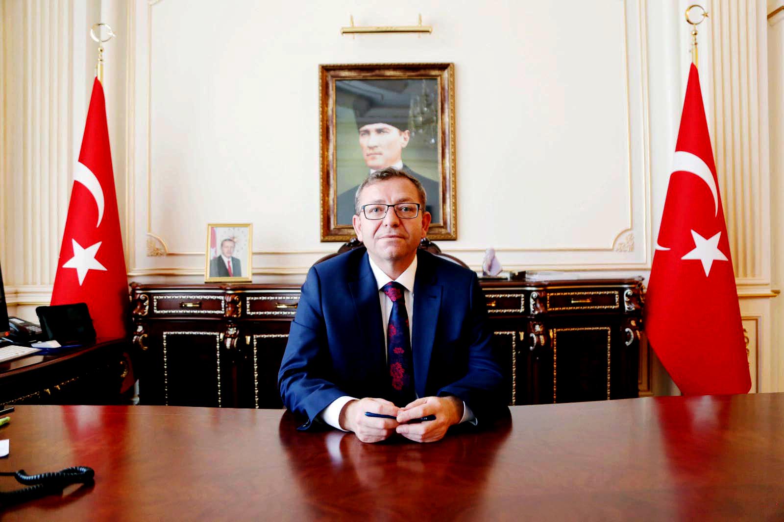 Yozgat Valisi Ziya Polat, 29 Ekim Cumhuriyet Bayramı nedeniyle bir