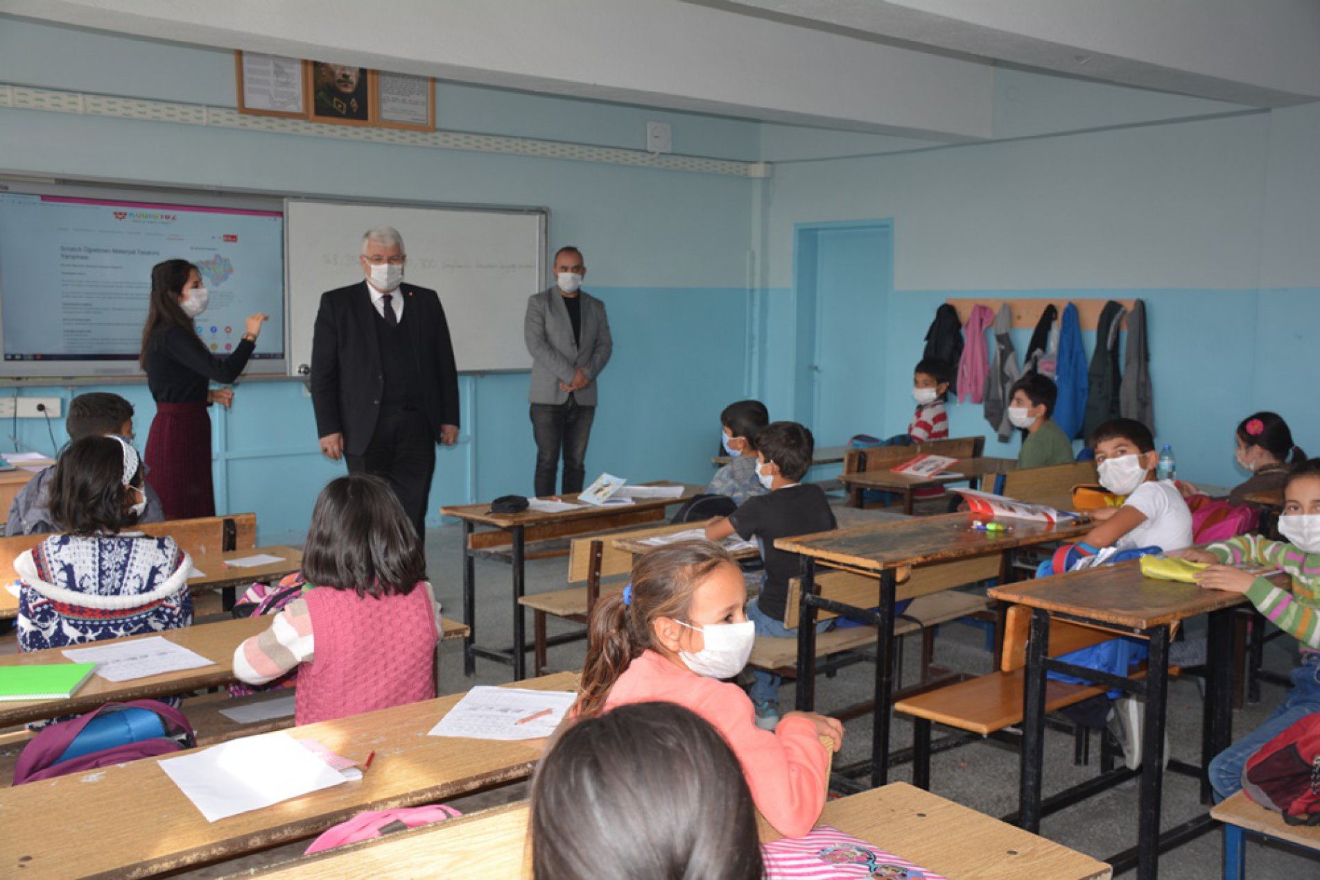 Yozgat İl Milli Eğitim Müdürü Yusuf Yazıcı Osmanpaşa Ortaokulunu ziyaret