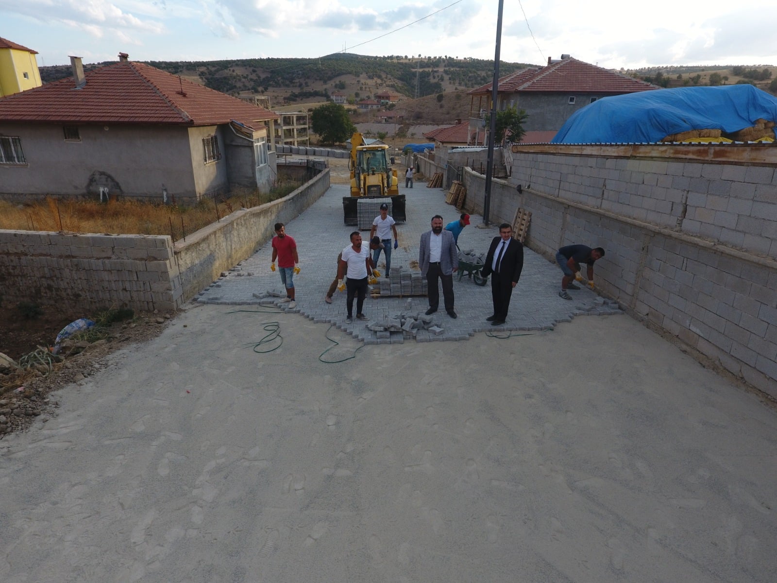 Çekerek Belediye Başkanı Eyüp Çakır, Yeniyol Mahallesinde kanalizasyon ve içme