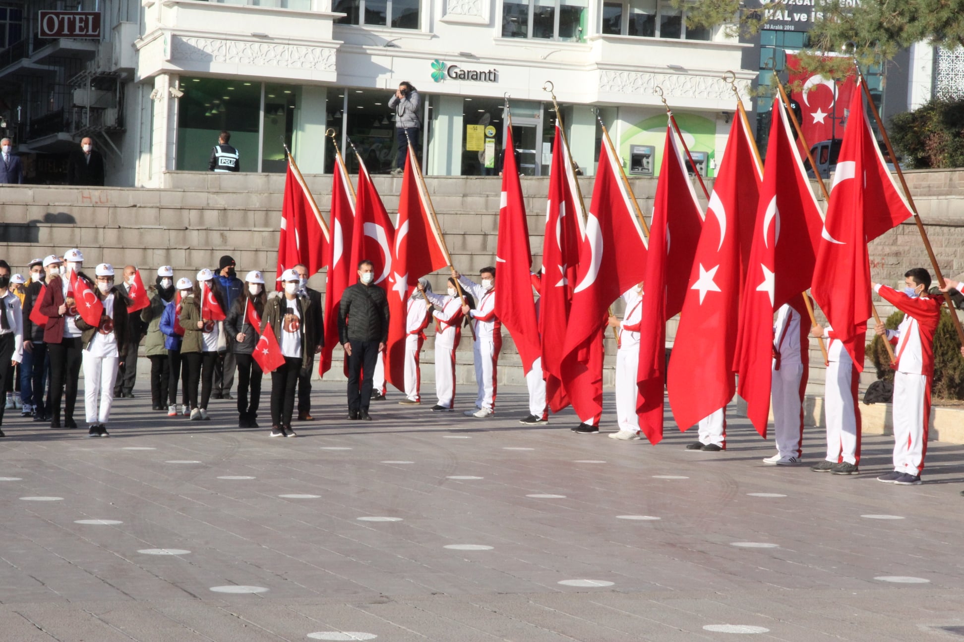 Cumhuriyetimizin kurucusu Gazi Mustafa Kemal Atatürk’ü, vefatının 82. yıl dönümü