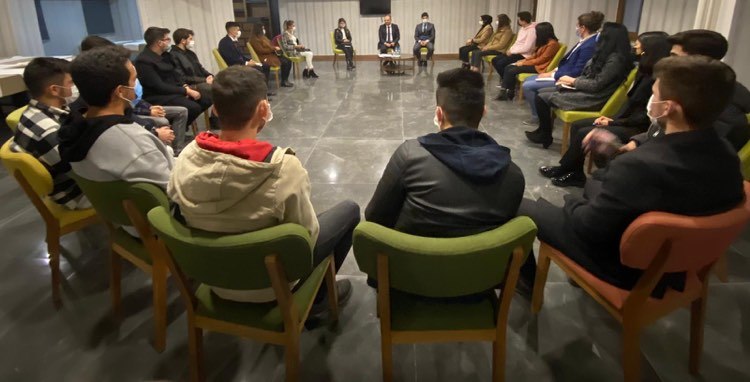 DEVA Partisi Genel Başkanı Ali Babacan ve Gençlik Politikalarından Sorumlu