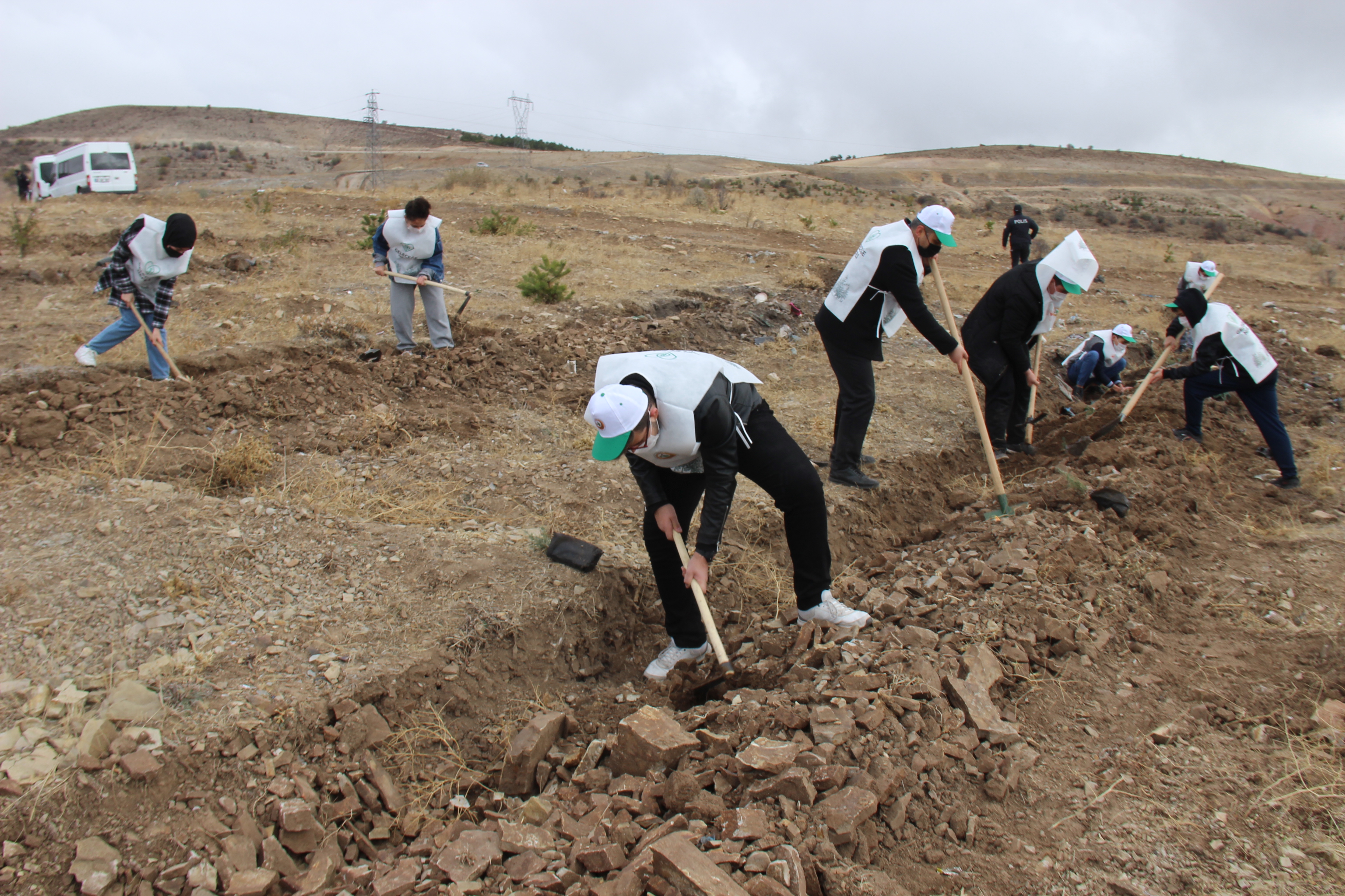 Cumhurbaşkanı Recep Tayyip Erdoğan’ın öncülüğünde Yozgat’ta Erkoç Tepe mevkiinde yaklaşık