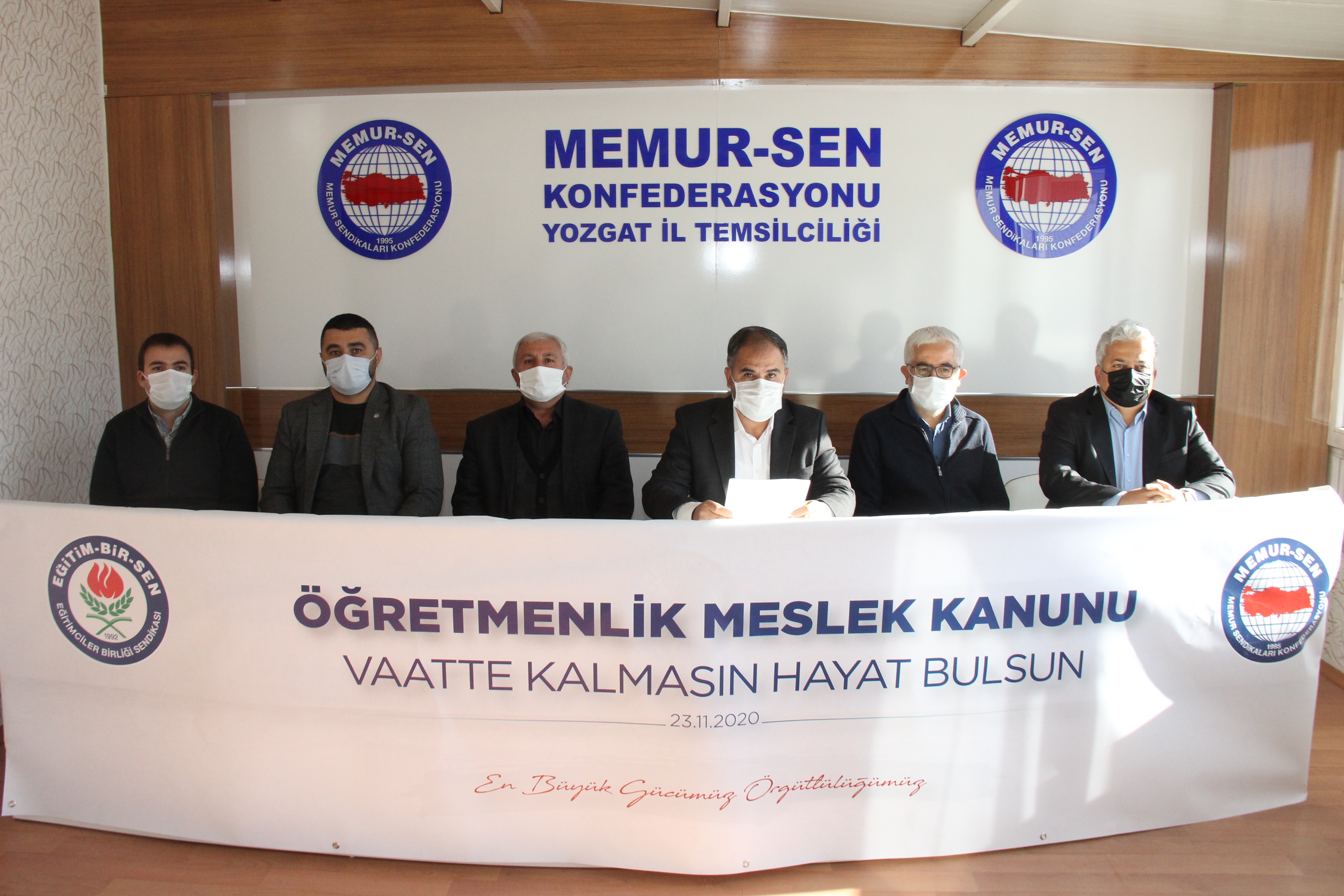 Eğitim Bir Sen Yozgat Şube Başkanı Kenan Şerefli, 24 Kasım