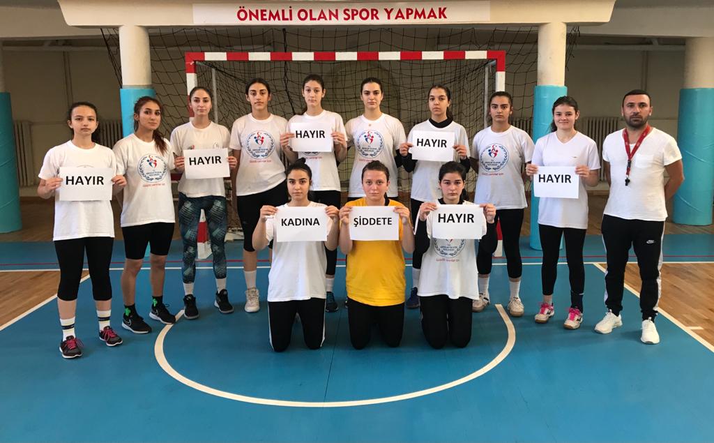 KADINLAR Hentbol Birinci Ligi’nde mücadele eden Yozgat Aile ve Sosyal