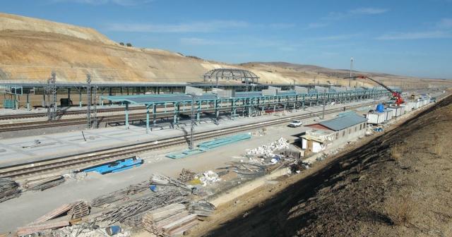 Ankara-Sivas Yüksek Hızlı Tren hattında istasyon yapım çalışmaları sürüyor. Ankara-Sivas