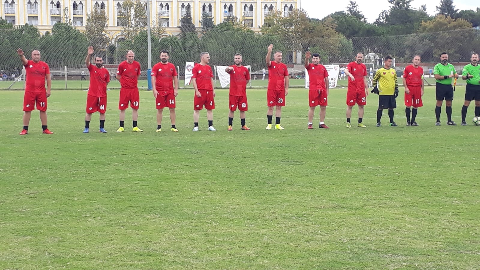 Futbol ve spor gönüllülerinin gayretleri ile bu güne kadar gelen