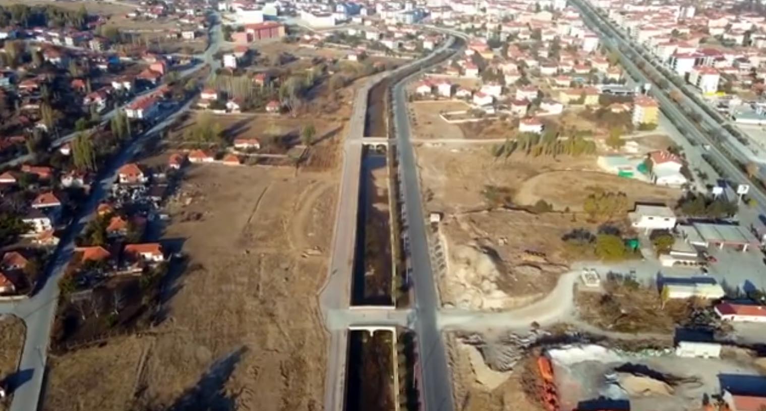 Sorgun Belediyesi çöp konteynerlerini kaldırarak, yerine atık toplama kutuları koymaya