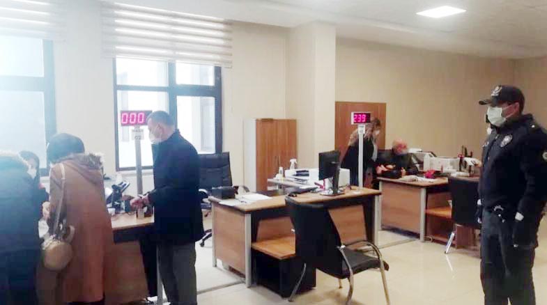 Yozgat'ta Kamu Personel Seçme Sınavı (KPSS) öncesi, kimliklerini evde unutan