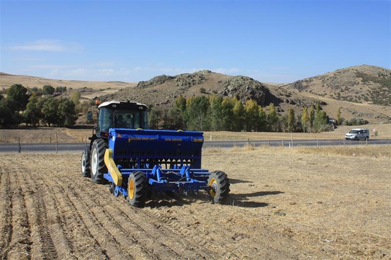 Toprak işlemesiz tarımı Yozgat’ta yaygınlaştırmak amacıyla demonstrasyon amaçlı toprak işlemesiz