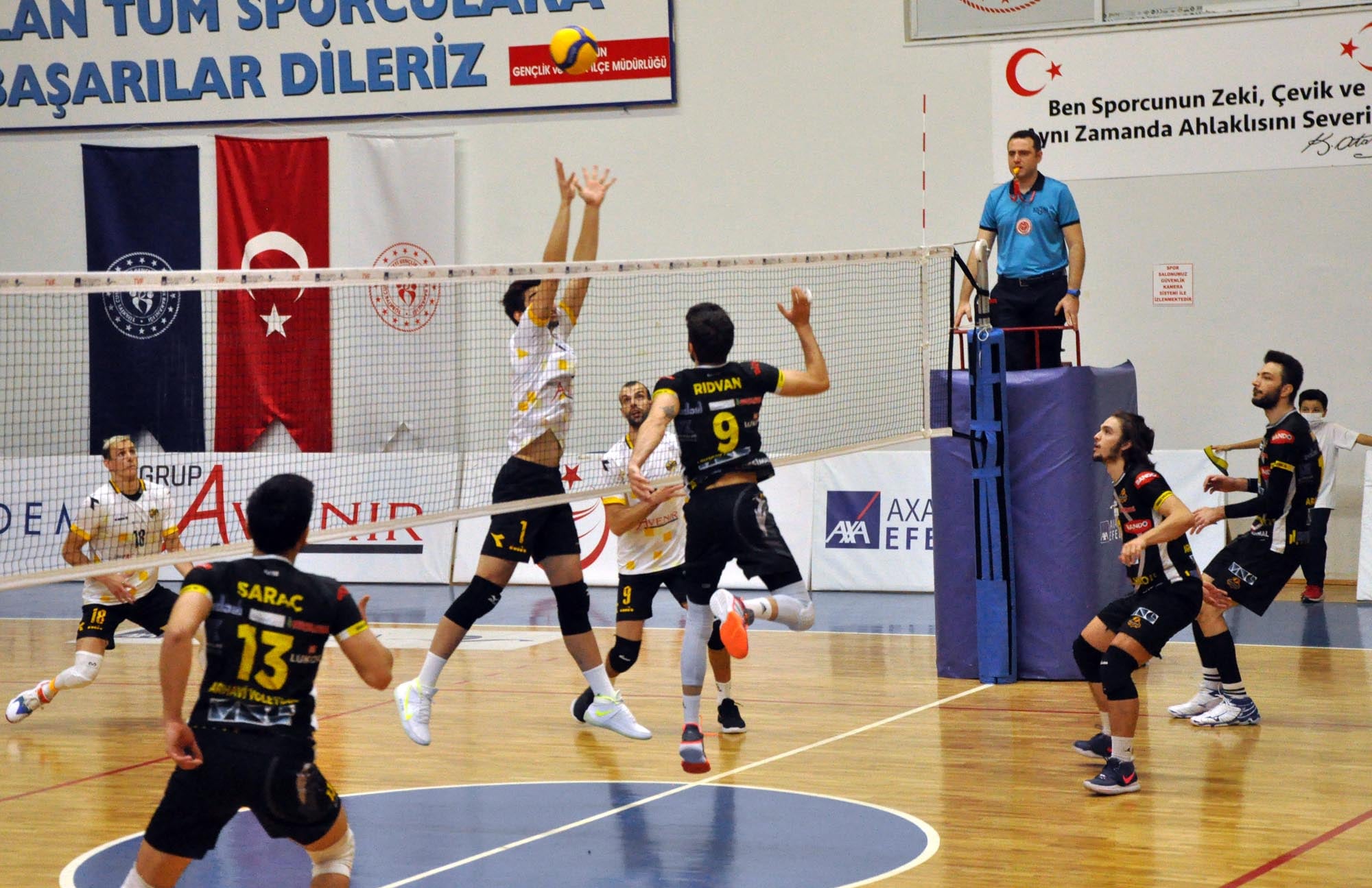 AXA Sigorta Efeler Ligi’nde mücadele eden Sorgun Belediyespor, Pazar günü