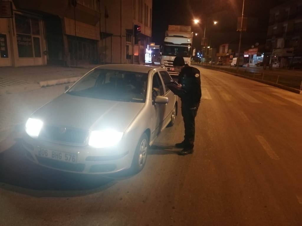 Sarıkaya Kaymakamlığı İlçe Emniyet Müdürlüğü Polis Ekipleri, Koronavirüs salgınıyla mücadele