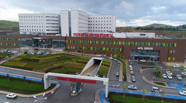 Koronavirüsün ülkede görülmesinin ardından yapımına hız verilen şehir hastaneleri salgınla