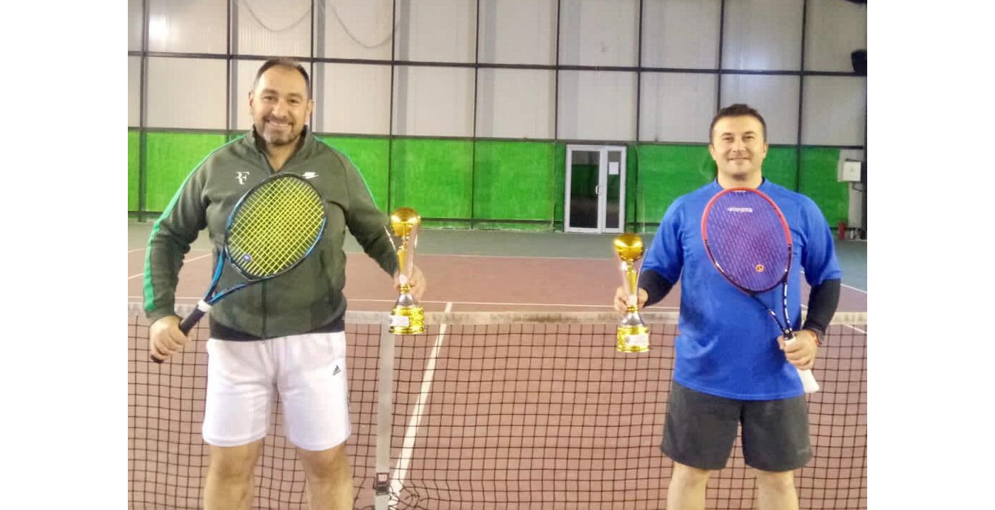 Yozgat Tenis Kulübü tarafından bu yıl ikincisi düzenlenen Çiftler Tenis
