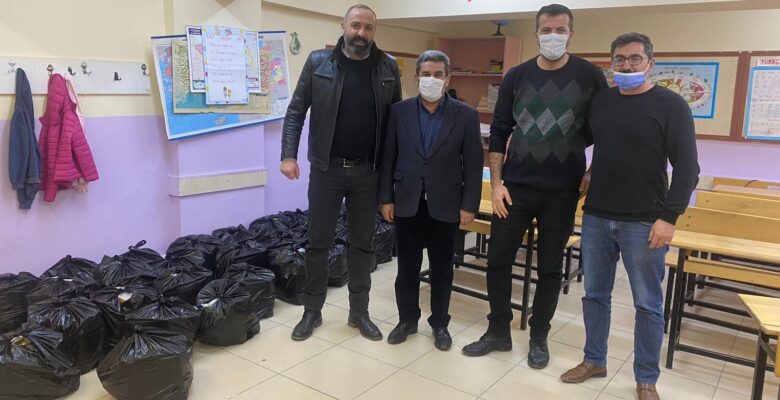 Yerköy’de yardımsever vatandaşlar tarafından iyilik hareketi adı altında toplanan, ilçede