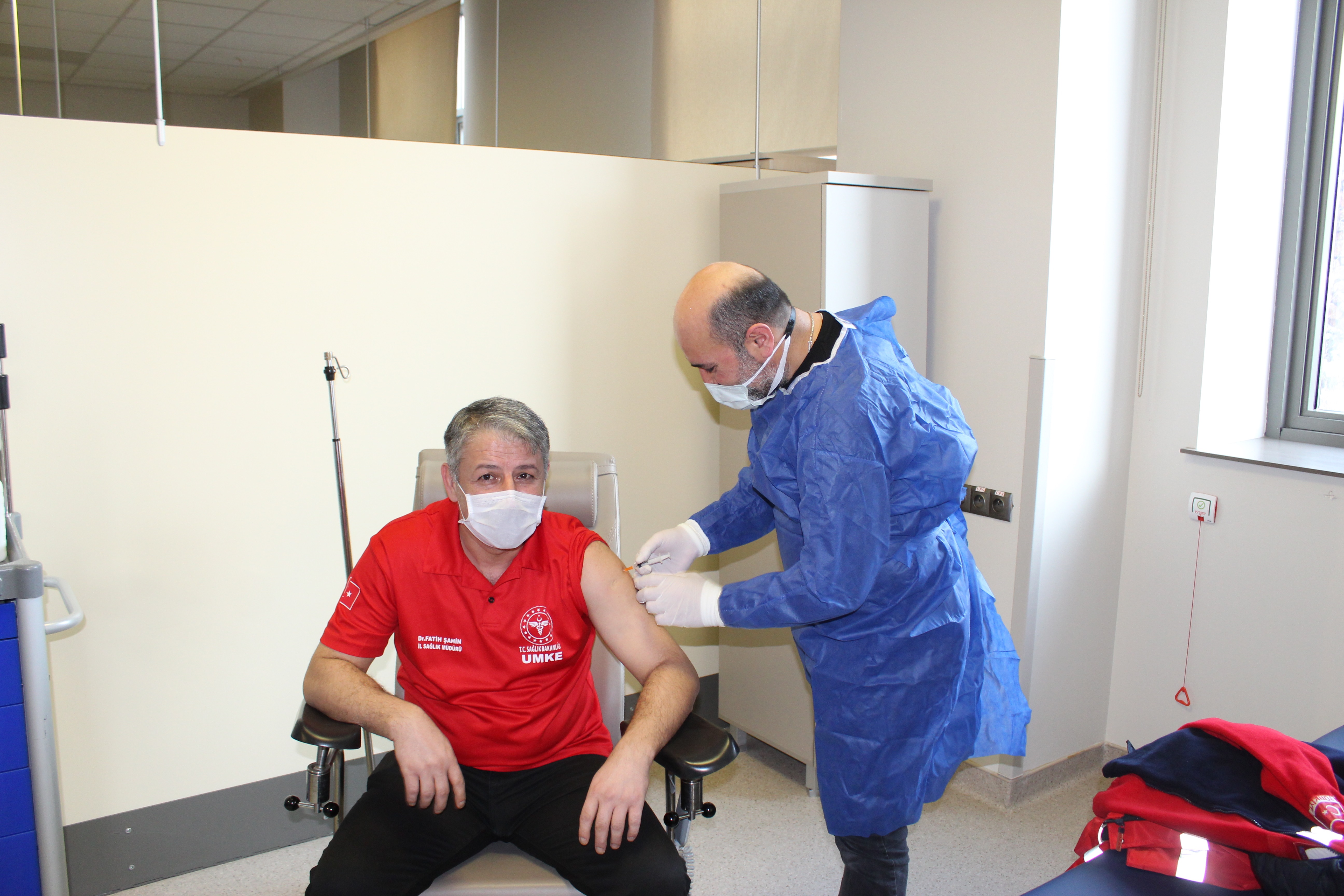 Yozgat’ta Koranavirüse karşı (Corona Vac) aşı uygulaması ilk olarak sağlık