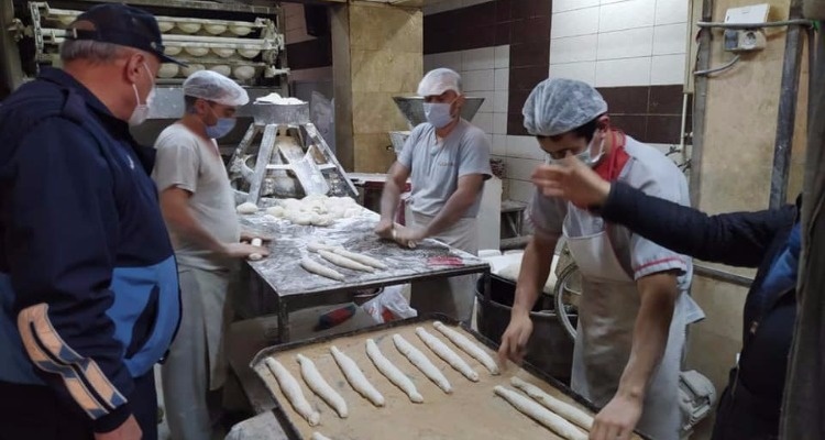 Yozgat Belediyesi Zabıta müdürlüğü ekipleri merkezde bulunan fırınlarda hijyen, gramaj