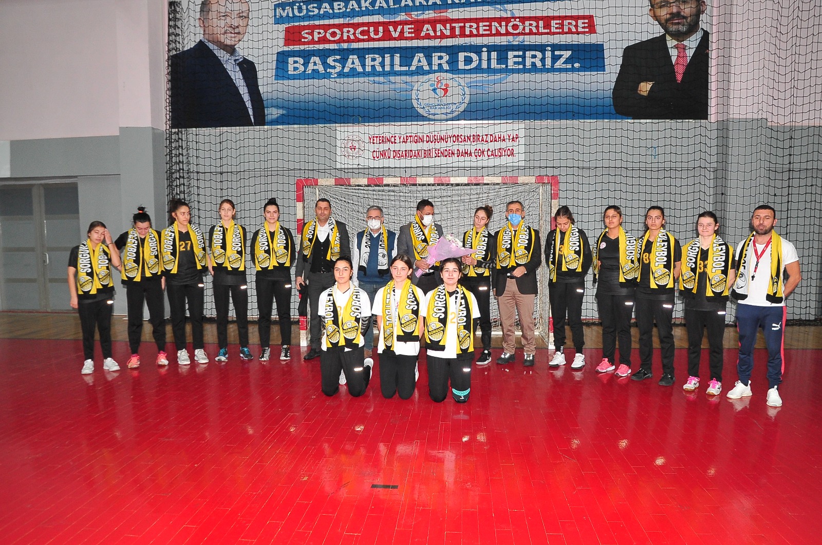 Sorgun Belediye Başkanı Erkut Ekinci Kadınlar Hentbol Birinci Ligi’nde mücadele