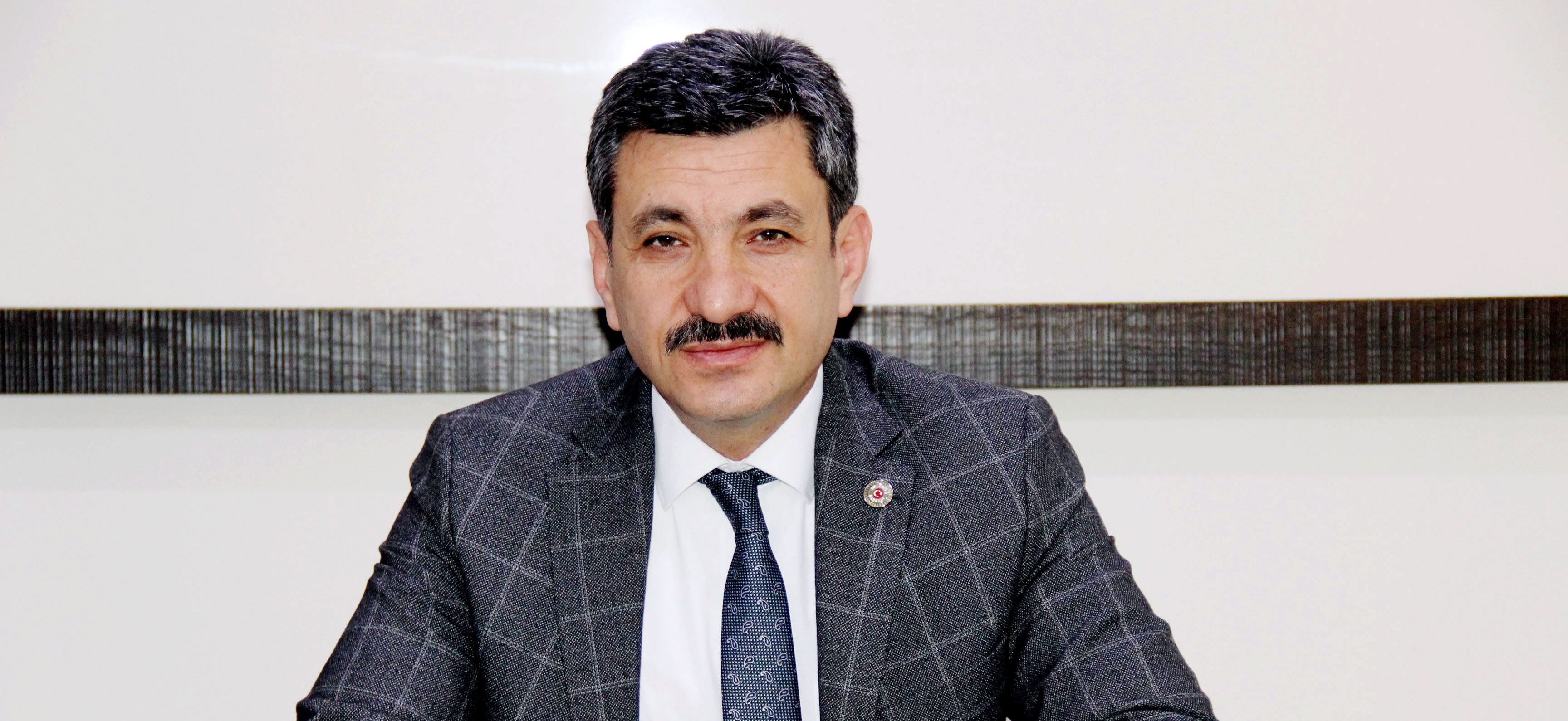 Asgari Ücret Tespit Komisyonu'nun son toplantısında, asgari ücretin 2 bin