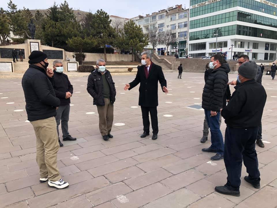 Yozgat Belediye Başkanı Celal  Köse, esnaf ve vatandaşları ziyaret ederek