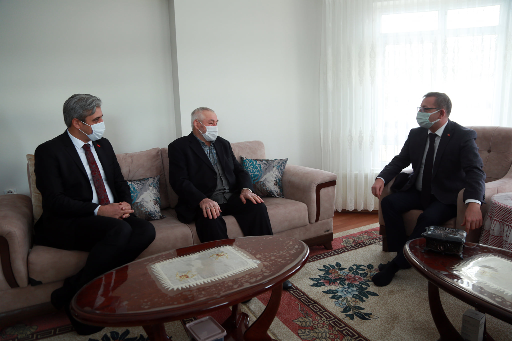 Yozgat Valisi Ziya Polat, beraberinde Belediye Başkanı Celal Köse ile