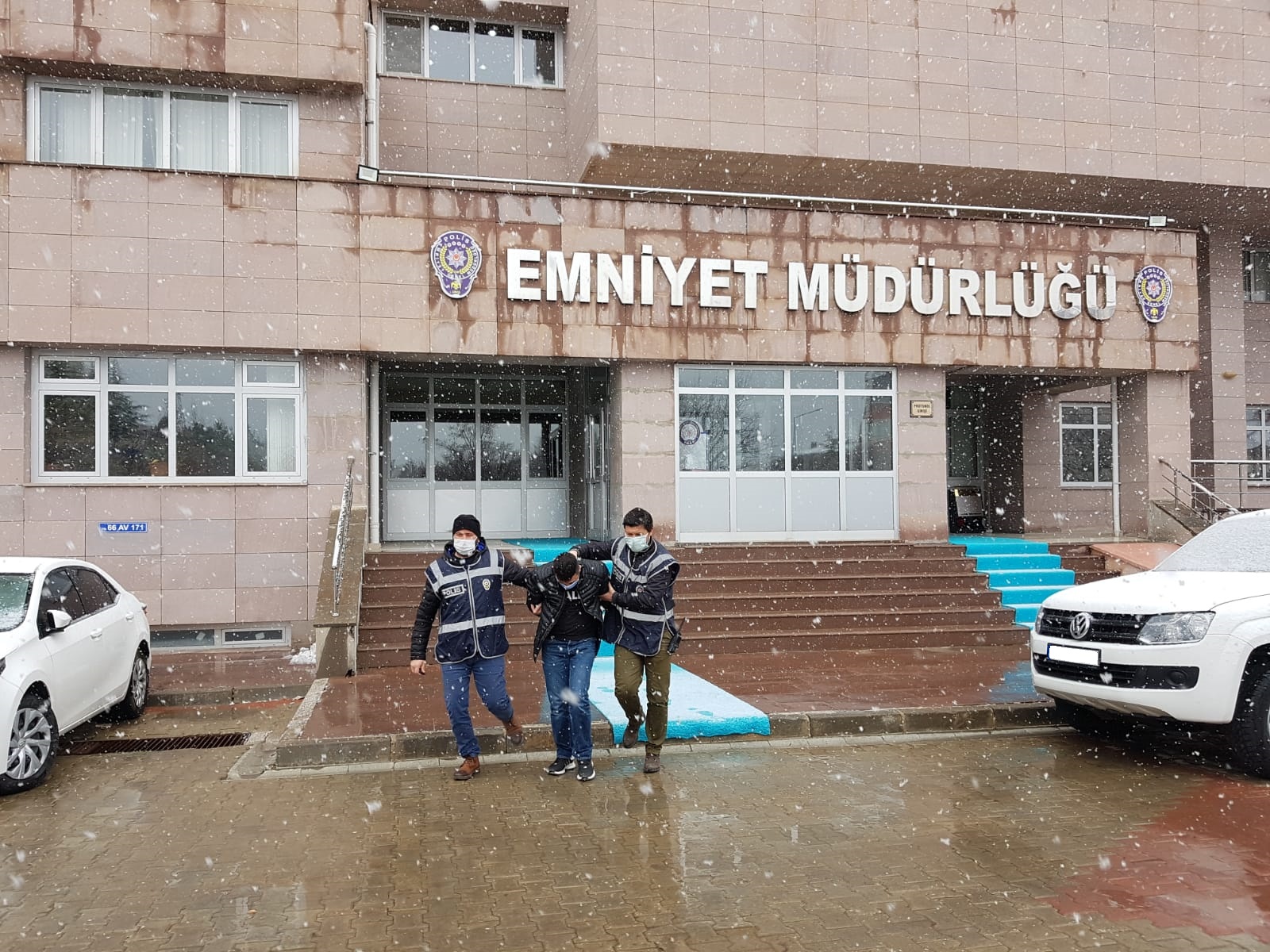 Yozgat’ta nitelikli hırsızlık suçundan kesinleşen hapis cezası bulunan ve hakkında