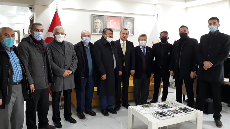 DEVA Partisi Yozgat İl Başkanı İsmail Yılmaz, beraberinde Merkez İlçe