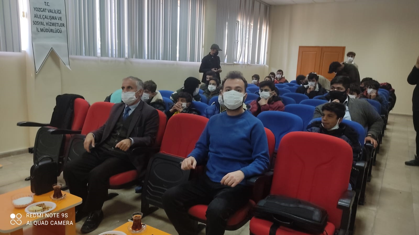 Sevgi evlerinde barınan 17-25 yaş grubundaki yirmi beş kişi “Sinema