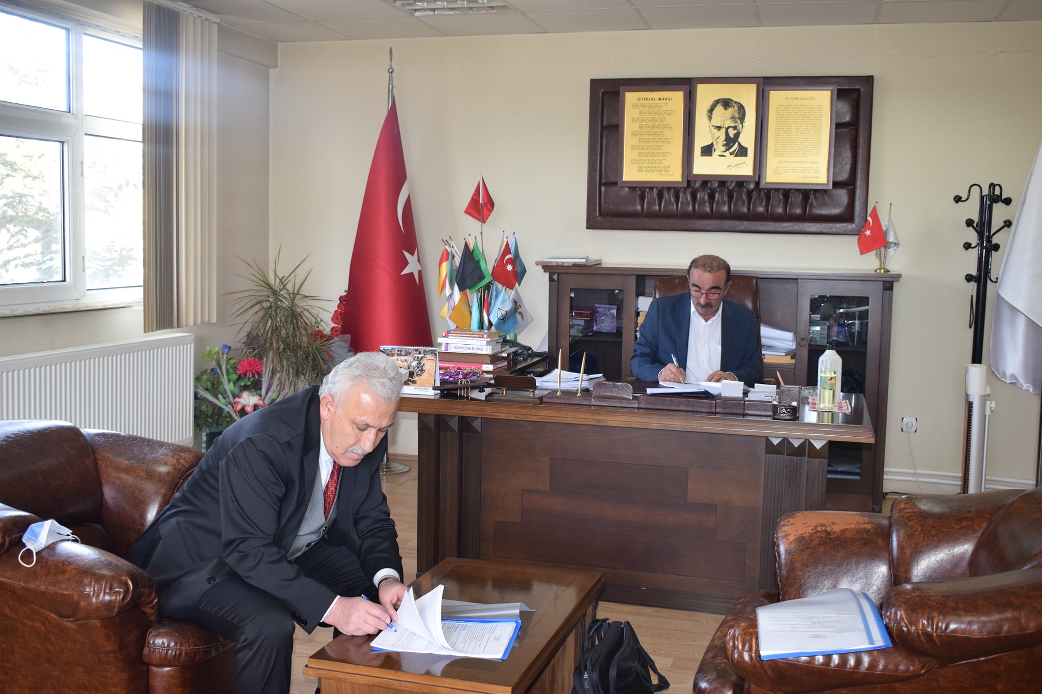 Dedefakılı belediyesi ile Hizmet İş Sendikası arasında bir süredir devam