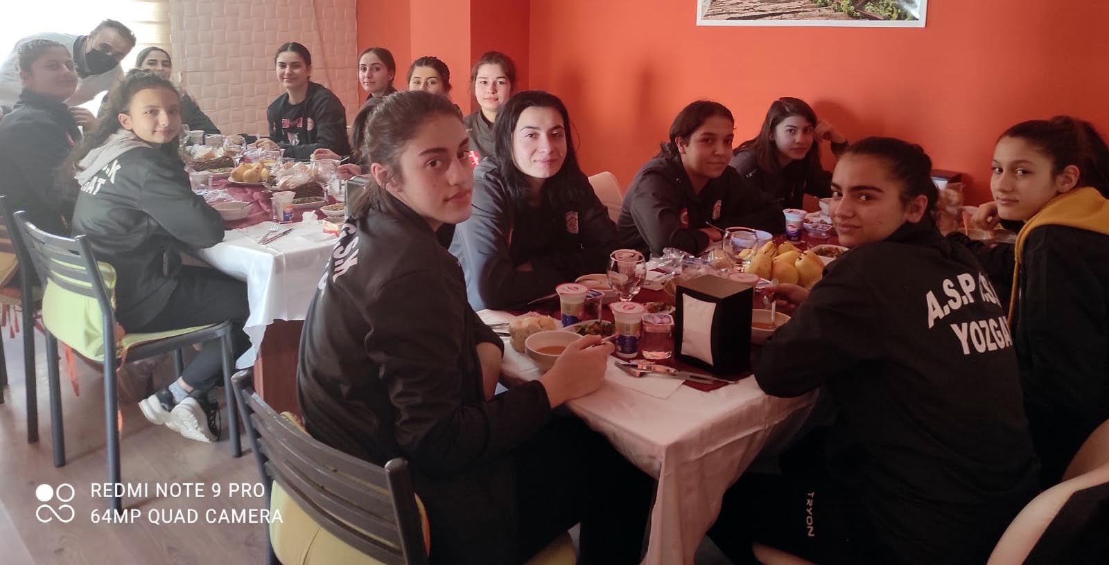 THF Kadınlar 1. Ligi’nde mücadele eden Yozgat Aile ve Sosyal