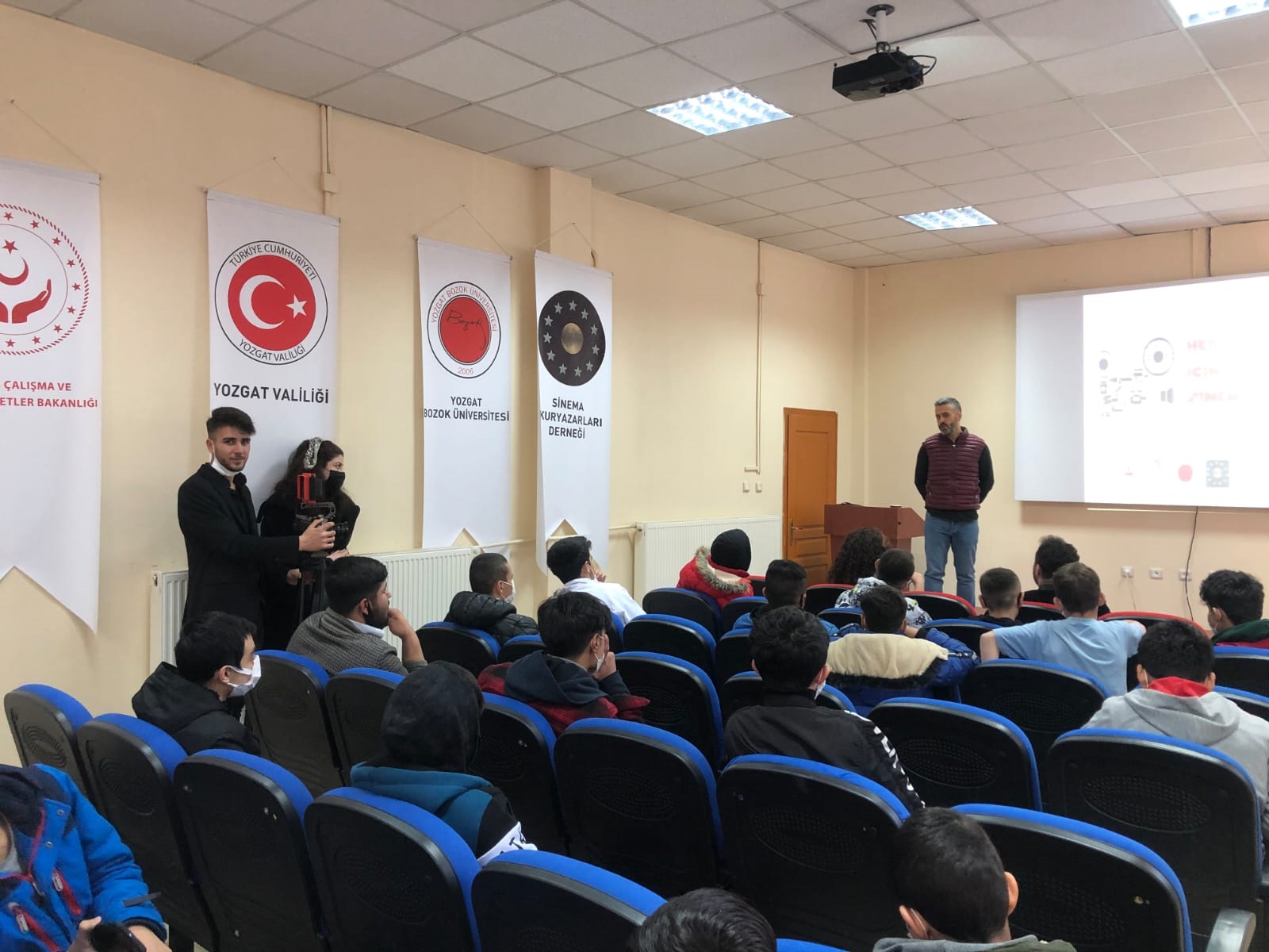 Yozgat’ta Çocuk Destek Merkezi’nde konaklayan, yaşları 12 – 17 arasında