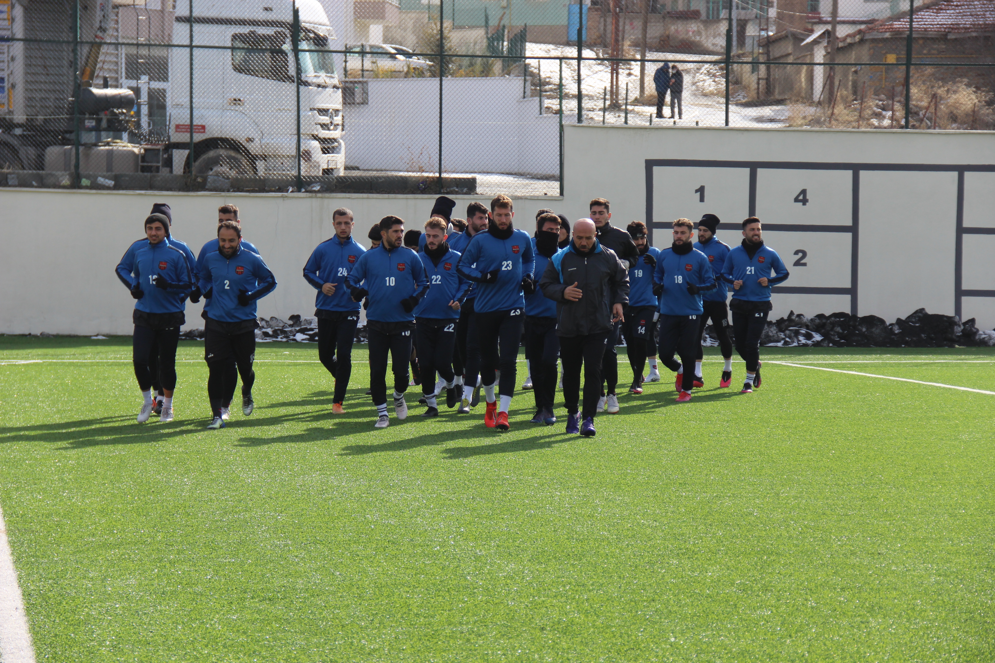 Üçüncü Lig İkinci Grup’ta 12 puanla son sırada bulunan ve