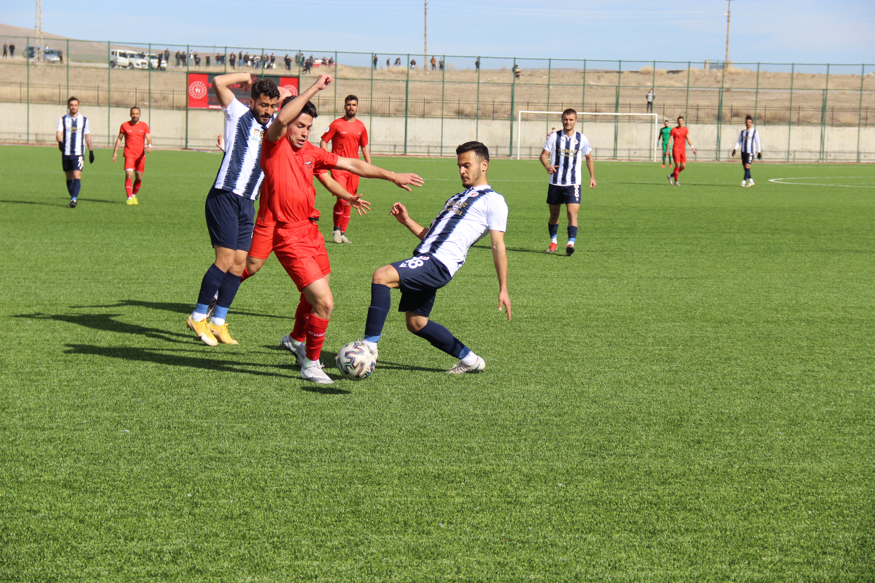 Misli.com 3. Lig ikinci grupta ligde kalma mücadelesi veren temsilcimiz