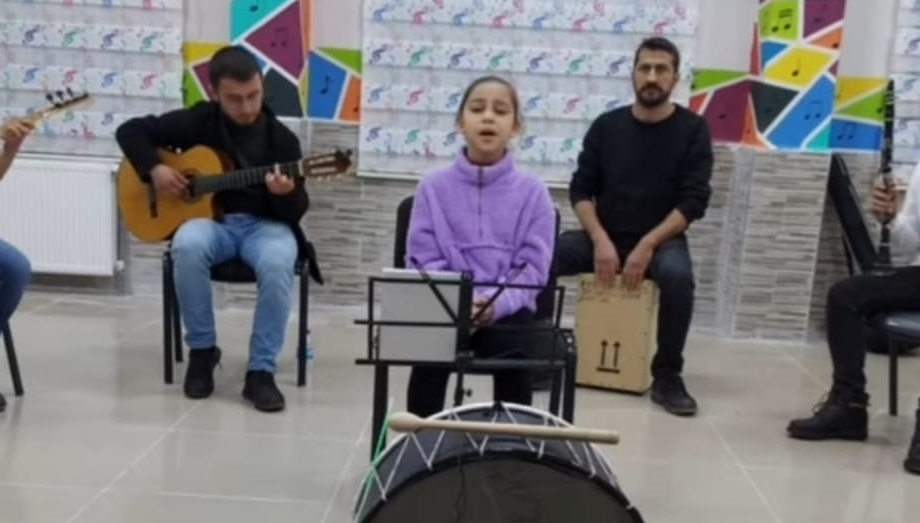 Yozgat futbolunun kaybolan yıldızlarından biri olan Zile’de Polis Memuru olarak