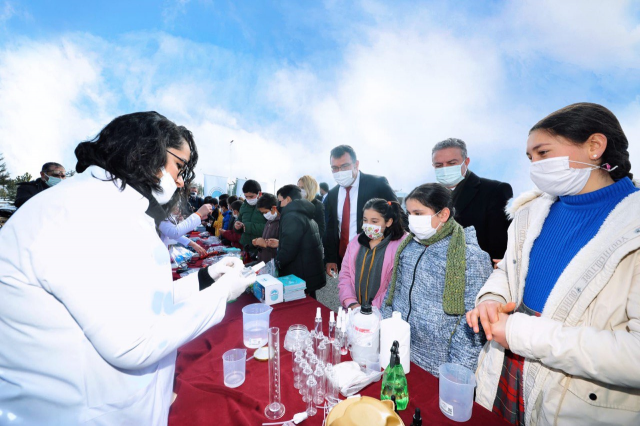 TÜBİTAK Başkanı Prof. Dr. Hasan Mandal, 8-14 Mart Bilim ve