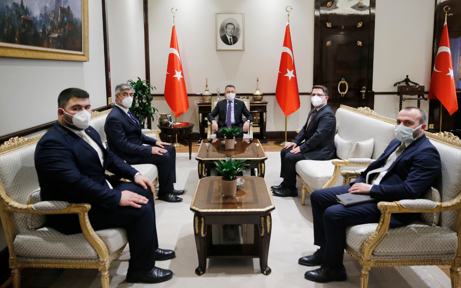 Cumhurbaşkanı Yardımcısı Fuat Oktay, Yerköy AK Parti İlçe Başkanı Hacı