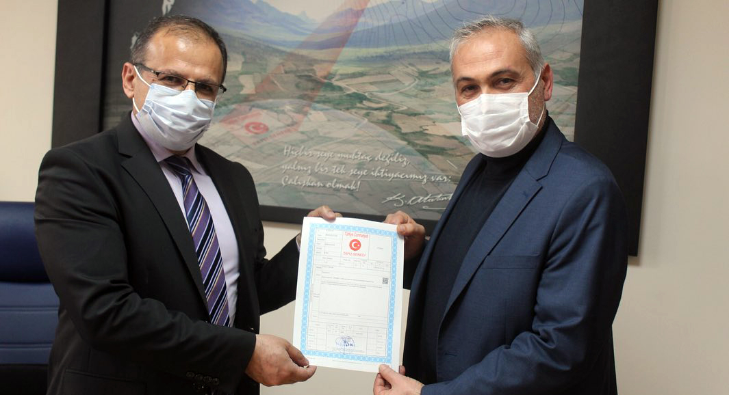 Boğazlıyan’da yapımına başlanılan Fuat Oktay Organize Sanayi Bölgesinin tapusu alındı.
