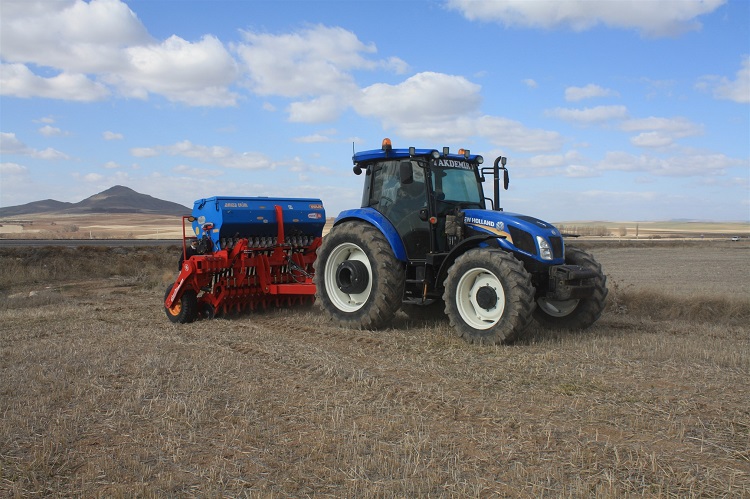 Yozgat Tarım ve Orman İl Müdürlüğü koordinesinde il genelinde toprak