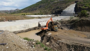 AK Parti Yozgat Milletvekili Yusuf Başer, Akdağmadeni Bahçecik Baraj inşaatının