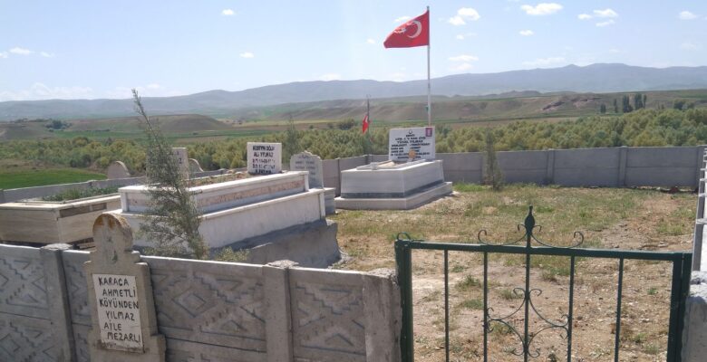 Yerköy Şehit Aileleri Derneği Başkanı Ahmet Kepir, 2016 yılında Tunceli’de