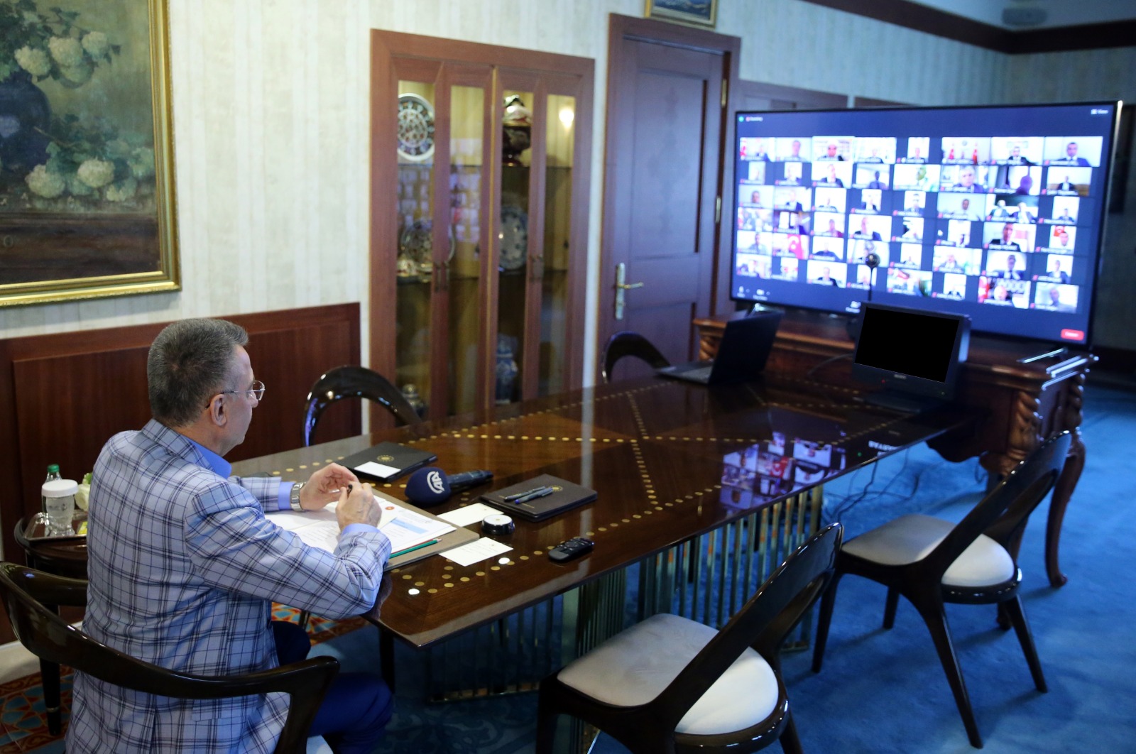 Cumhurbaşkanı Yardımcısı Oktay, "Cumhurbaşkanımızın liderliğinde pandemi şartlarına rağmen iş dünyasına,