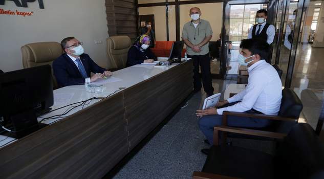 Yozgat Valisi Ziya Polat, düzenli olarak gerçekleştirdiği  Halk Günü toplantılarının