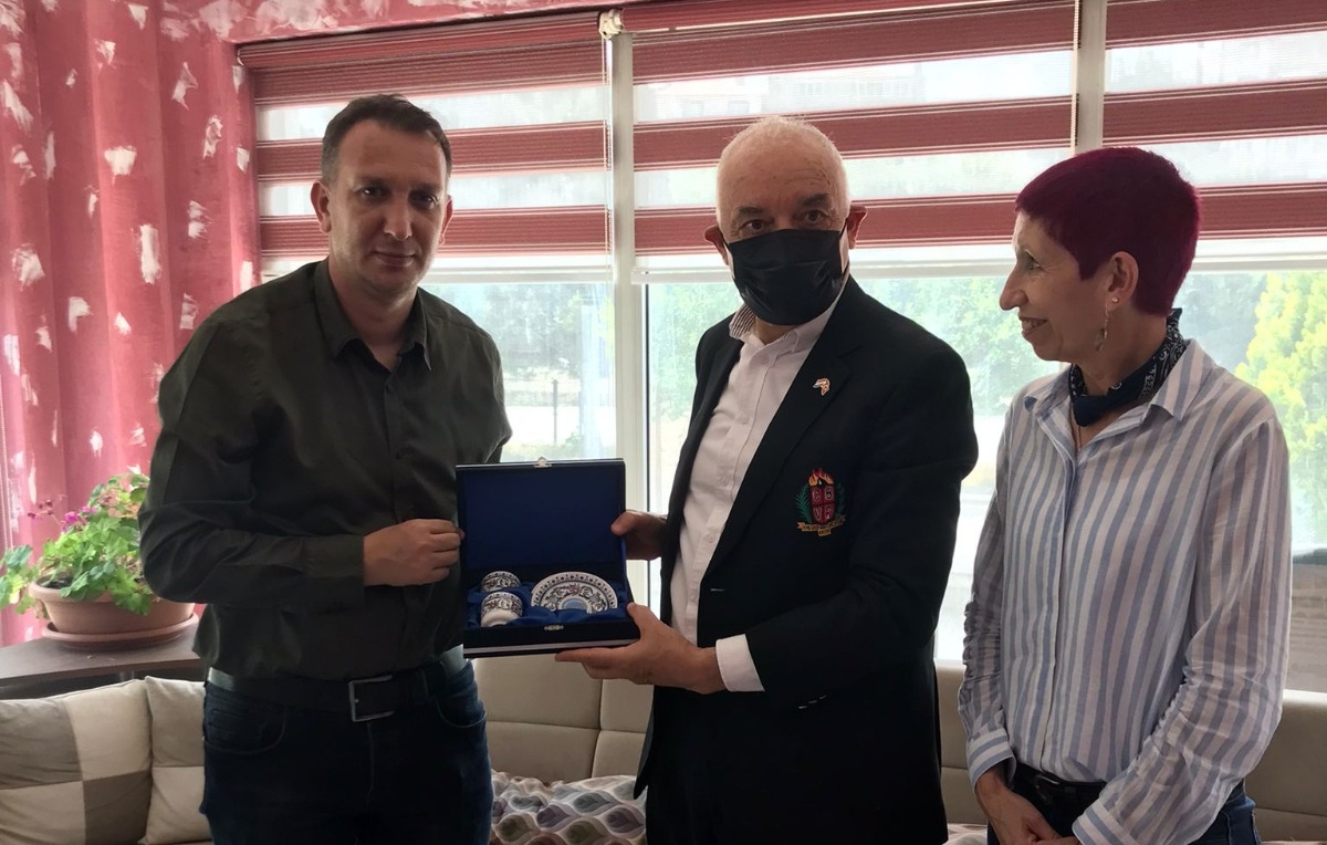 Paraguay'ın Ankara Büyükelçisi Ceferino Adrian Valdez Peralta ailesiyle birlikte Sarıkaya