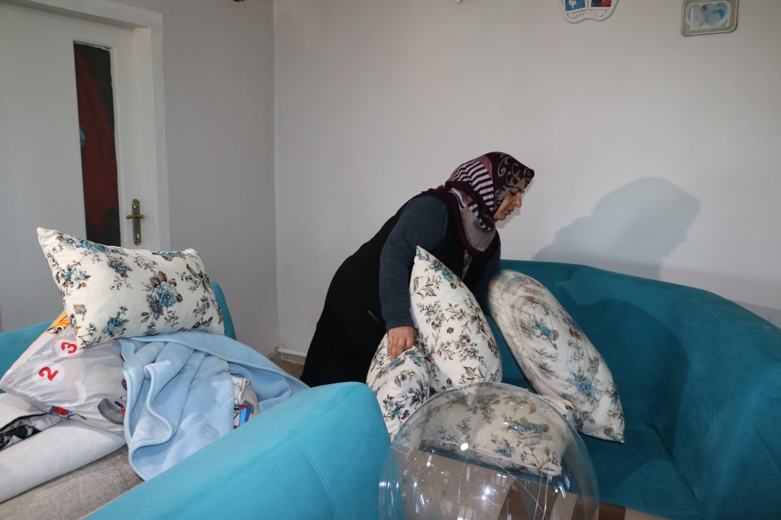 Yozgat'ın merkeze bağlı Azizli Köyü'nde yaşayan Çakmak ailesi havaların ısınmasıyla