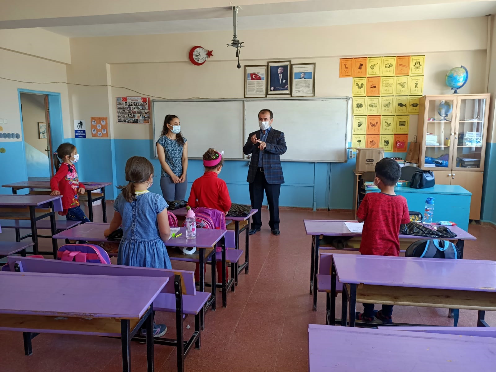 “Köyde Okuma Etkinliği” programına akademisyenler de ilgi gösteriyor. Farklılıkları ile