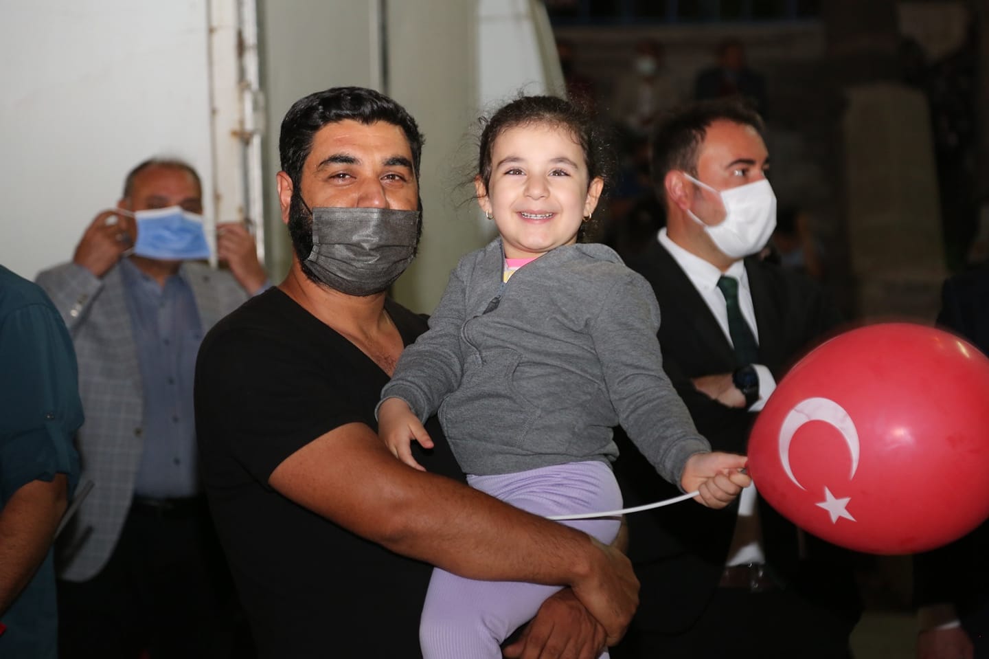 Yozgat'ta hain darbe girişiminin beşinci yıl dönümünde vatandaşlar demokrasi nöbeti